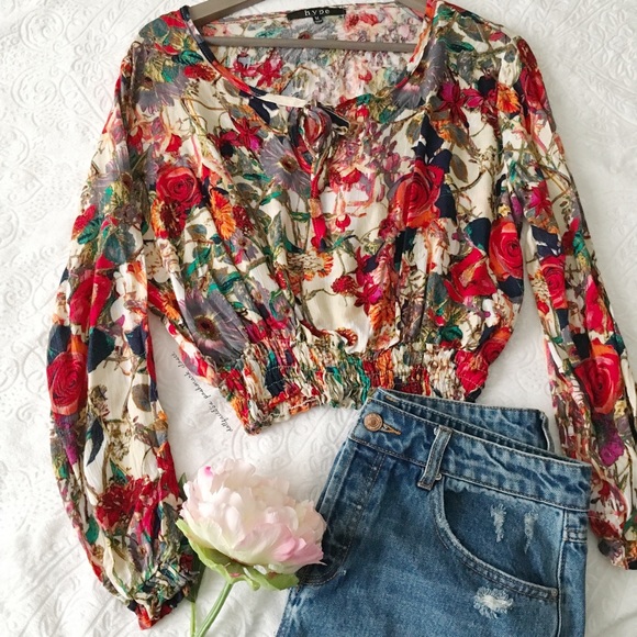Hype Tops - The Prettiest Floral Cropped Top